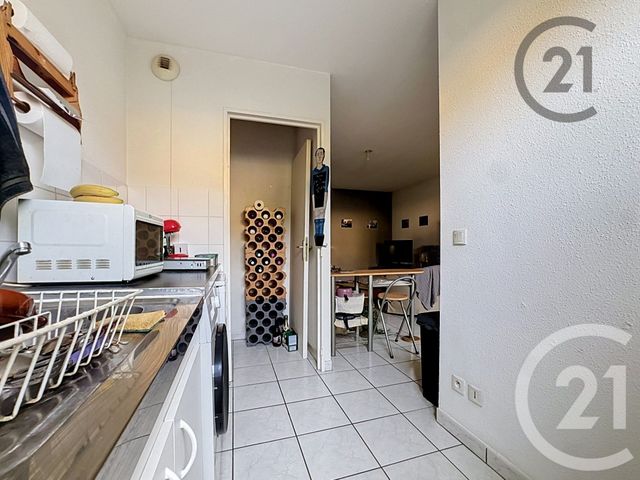 Appartement F1 à vendre - 2 pièces - 43.63 m2 - REIMS - 51 - CHAMPAGNE-ARDENNE - Century 21 Martinot Immobilier