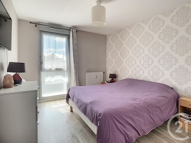 Afficher la photo en grand Appartement F4 à vendre - 4 pièces - 82.82 m2 - REIMS - 51 - CHAMPAGNE-ARDENNE - Century 21 Martinot Immobilier