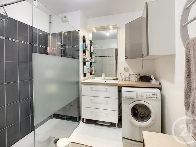 Afficher la photo en grand Appartement F4 à vendre - 4 pièces - 82.82 m2 - REIMS - 51 - CHAMPAGNE-ARDENNE - Century 21 Martinot Immobilier