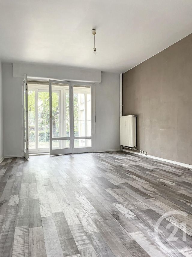 Appartement à vendre - 4 pièces - 68.1 m2 - REIMS - 51 - CHAMPAGNE-ARDENNE - Century 21 Martinot Immobilier