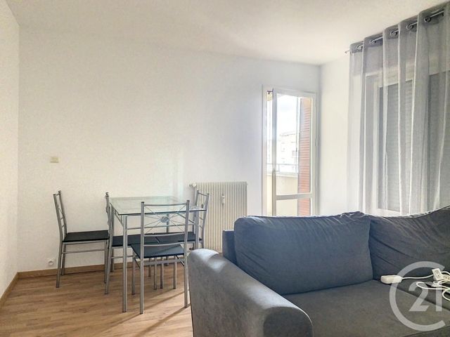 Appartement T3 à louer - 3 pièces - 58.83 m2 - REIMS - 51 - CHAMPAGNE-ARDENNE - Century 21 Martinot Immobilier