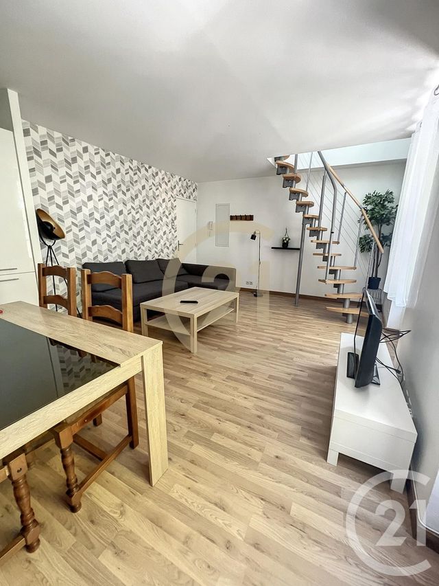 Appartement T2 à vendre - 2 pièces - 35.75 m2 - REIMS - 51 - CHAMPAGNE-ARDENNE - Century 21 Martinot Immobilier