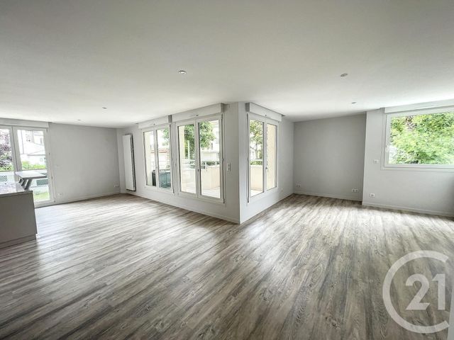 Appartement T3 à louer - 3 pièces - 114.0 m2 - REIMS - 51 - CHAMPAGNE-ARDENNE - Century 21 Martinot Immobilier
