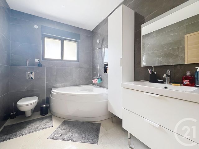 Afficher la photo en grand maison à vendre - 5 pièces - 168.0 m2 - CORMONTREUIL - 51 - CHAMPAGNE-ARDENNE - Century 21 Martinot Immobilier