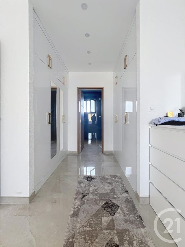 Afficher la photo en grand maison à vendre - 5 pièces - 168.0 m2 - CORMONTREUIL - 51 - CHAMPAGNE-ARDENNE - Century 21 Martinot Immobilier