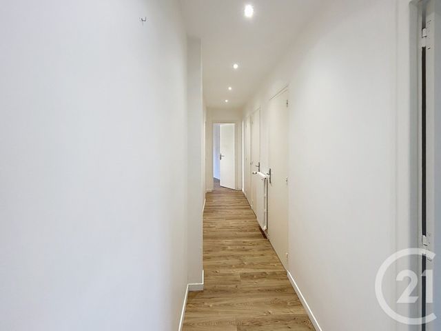 Appartement T5 à louer - 4 pièces - 106.0 m2 - REIMS - 51 - CHAMPAGNE-ARDENNE - Century 21 Martinot Immobilier