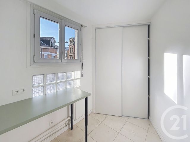 Appartement T5 à louer - 4 pièces - 106.0 m2 - REIMS - 51 - CHAMPAGNE-ARDENNE - Century 21 Martinot Immobilier