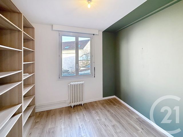 Appartement T5 à louer - 4 pièces - 106.0 m2 - REIMS - 51 - CHAMPAGNE-ARDENNE - Century 21 Martinot Immobilier