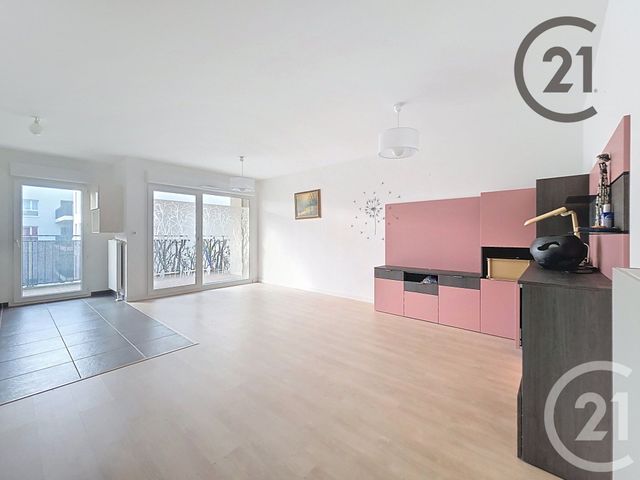 Appartement T3 à vendre - 3 pièces - 66.68 m2 - REIMS - 51 - CHAMPAGNE-ARDENNE - Century 21 Martinot Immobilier