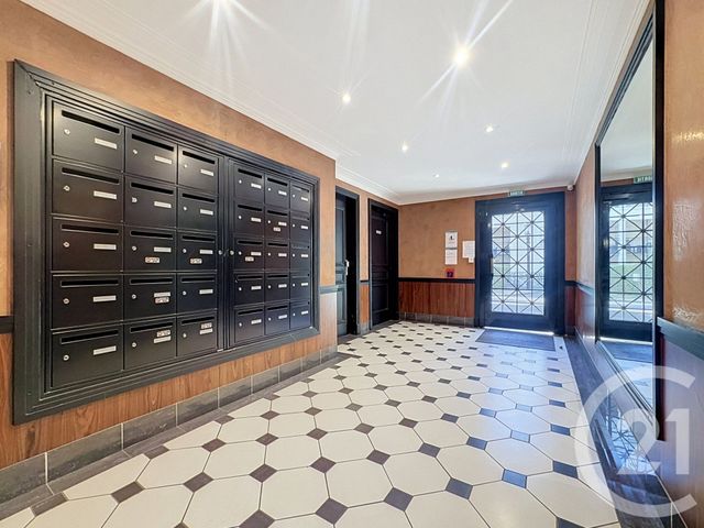 Appartement à vendre - 3 pièces - 68.73 m2 - REIMS - 51 - CHAMPAGNE-ARDENNE - Century 21 Martinot Immobilier