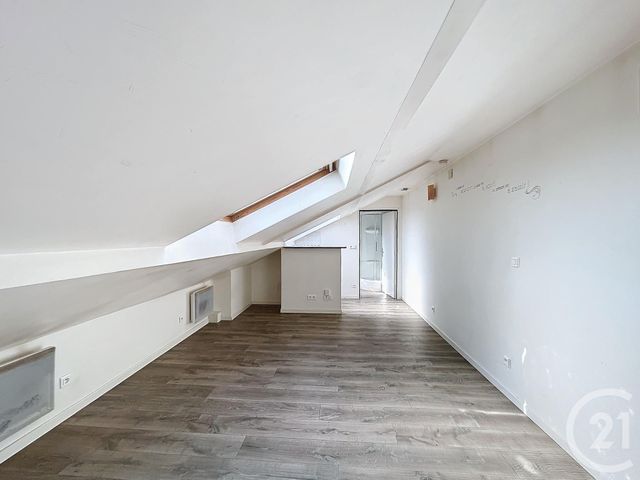 Appartement Studio à louer - 1 pièce - 14.87 m2 - REIMS - 51 - CHAMPAGNE-ARDENNE - Century 21 Martinot Immobilier
