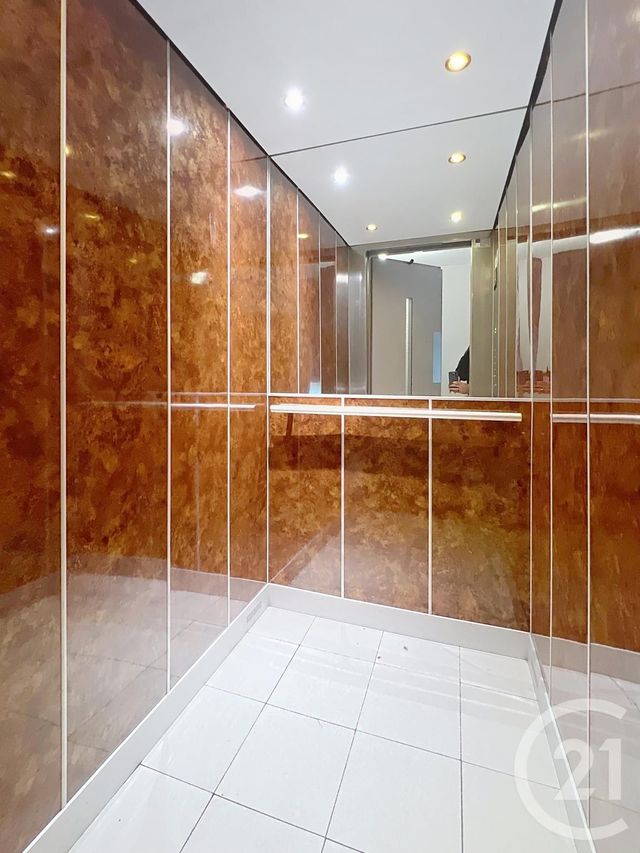 Appartement T4 à vendre - 4 pièces - 76.48 m2 - REIMS - 51 - CHAMPAGNE-ARDENNE - Century 21 Martinot Immobilier