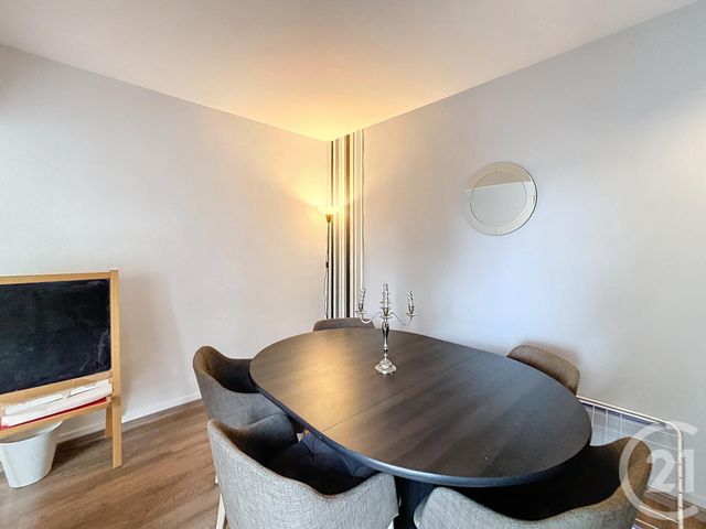Afficher la photo en grand Appartement T3 à louer - 3 pièces - 71.0 m2 - REIMS - 51 - CHAMPAGNE-ARDENNE - Century 21 Martinot Immobilier