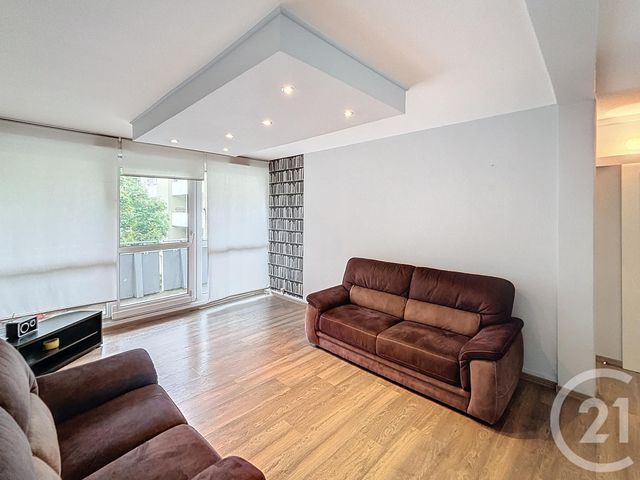 Afficher la photo en grand Appartement T3 à louer - 3 pièces - 71.0 m2 - REIMS - 51 - CHAMPAGNE-ARDENNE - Century 21 Martinot Immobilier