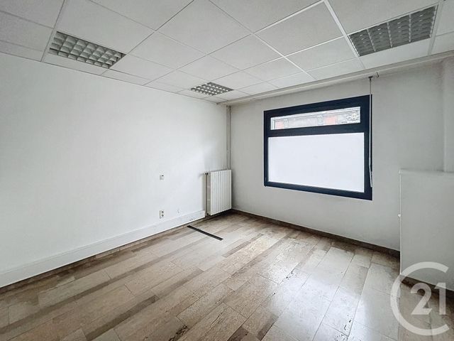Afficher la photo en grand Appartement Local à louer - 5 pièces - 100.0 m2 - REIMS - 51 - CHAMPAGNE-ARDENNE - Century 21 Martinot Immobilier