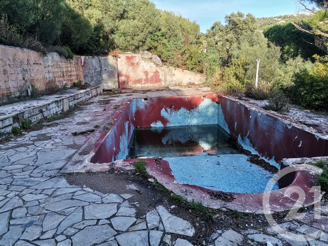 Afficher la photo en grand terrain à vendre - 1913.0 m2 - ROQUEBRUNE SUR ARGENS - 83 - PROVENCE-ALPES-COTE-D-AZUR - Century 21 Martinot Immobilier