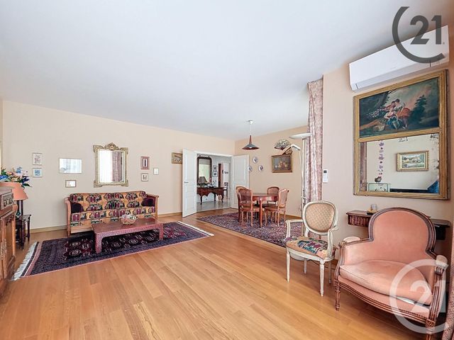 Appartement F5 à vendre - 5 pièces - 110.56 m2 - REIMS - 51 - CHAMPAGNE-ARDENNE - Century 21 Martinot Immobilier