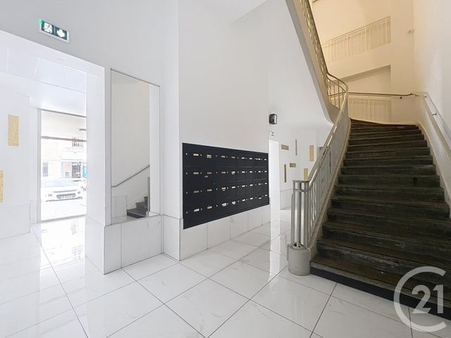 Appartement T2 à vendre - 2 pièces - 63.07 m2 - REIMS - 51 - CHAMPAGNE-ARDENNE - Century 21 Martinot Immobilier