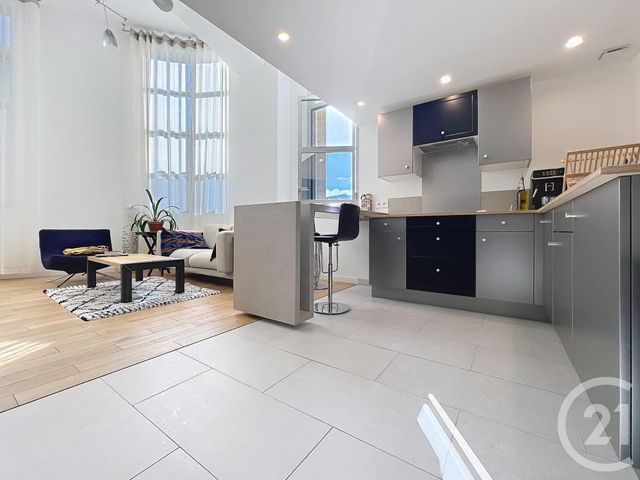 Appartement T2 à vendre - 2 pièces - 63.07 m2 - REIMS - 51 - CHAMPAGNE-ARDENNE - Century 21 Martinot Immobilier