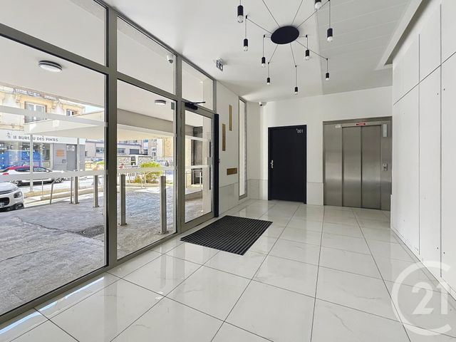 Appartement T2 à vendre - 2 pièces - 63.07 m2 - REIMS - 51 - CHAMPAGNE-ARDENNE - Century 21 Martinot Immobilier