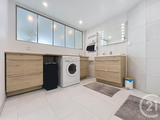 Appartement T2 à vendre - 2 pièces - 63.07 m2 - REIMS - 51 - CHAMPAGNE-ARDENNE - Century 21 Martinot Immobilier