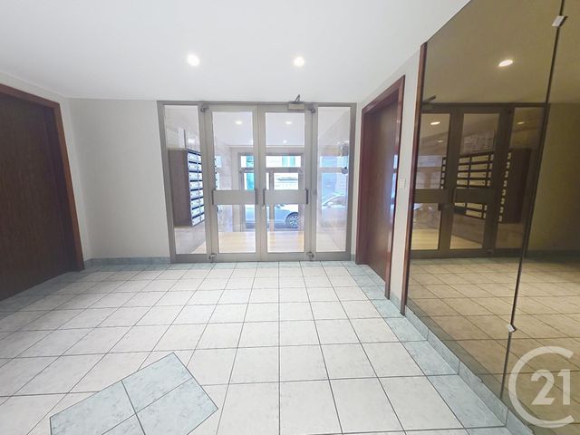 Appartement F3 à vendre - 3 pièces - 82.47 m2 - REIMS - 51 - CHAMPAGNE-ARDENNE - Century 21 Martinot Immobilier