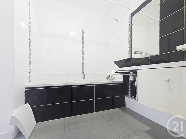 Appartement F3 à vendre - 3 pièces - 82.47 m2 - REIMS - 51 - CHAMPAGNE-ARDENNE - Century 21 Martinot Immobilier