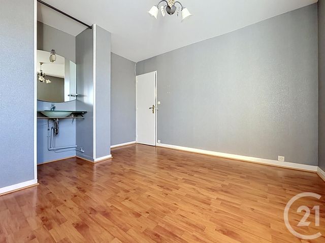 Appartement T5 à vendre - 5 pièces - 94.71 m2 - REIMS - 51 - CHAMPAGNE-ARDENNE - Century 21 Martinot Immobilier