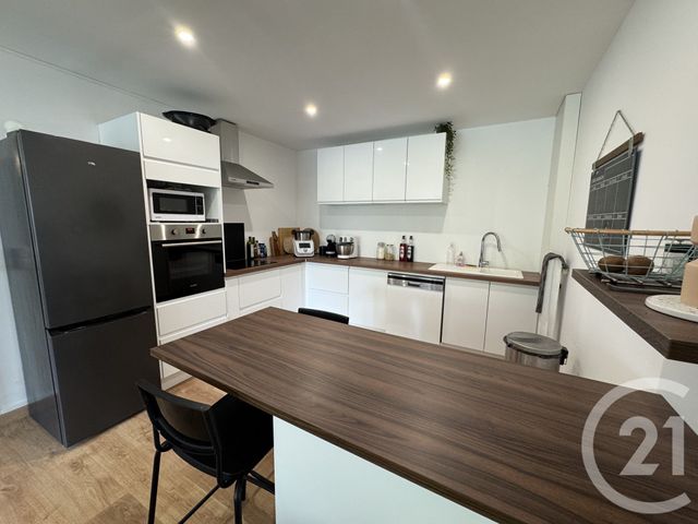 Appartement F6 à vendre - 6 pièces - 114.86 m2 - REIMS - 51 - CHAMPAGNE-ARDENNE - Century 21 Martinot Immobilier