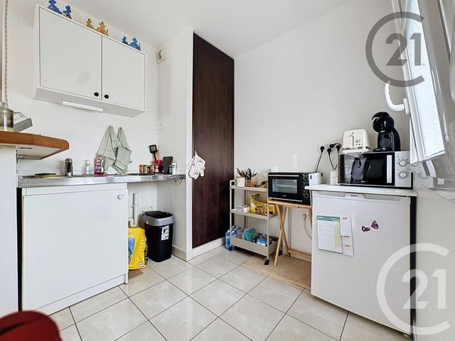 Appartement F1 à vendre - 1 pièce - 29.65 m2 - REIMS - 51 - CHAMPAGNE-ARDENNE - Century 21 Martinot Immobilier