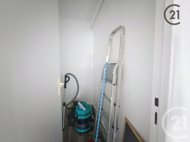 Afficher la photo en grand Appartement T2 à vendre - 2 pièces - 59.54 m2 - REIMS - 51 - CHAMPAGNE-ARDENNE - Century 21 Martinot Immobilier