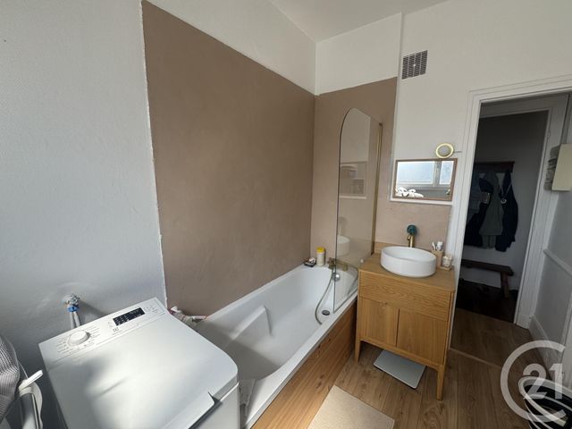 Appartement F3 à louer - 3 pièces - 68.4 m2 - REIMS - 51 - CHAMPAGNE-ARDENNE - Century 21 Martinot Immobilier