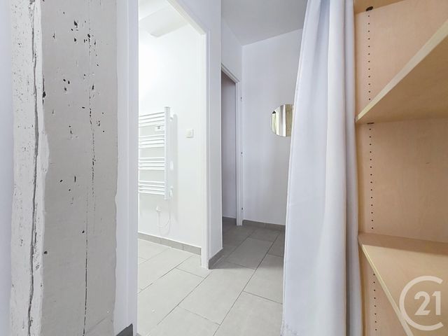 Appartement F4 à vendre - 4 pièces - 74.0 m2 - CHALONS EN CHAMPAGNE - 51 - CHAMPAGNE-ARDENNE - Century 21 Martinot Immobilier