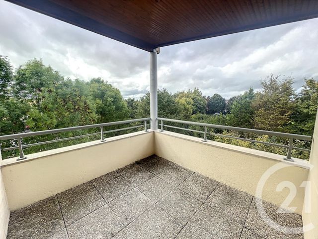 Appartement F3 à louer - 3 pièces - 77.83 m2 - BETHENY - 51 - CHAMPAGNE-ARDENNE - Century 21 Martinot Immobilier