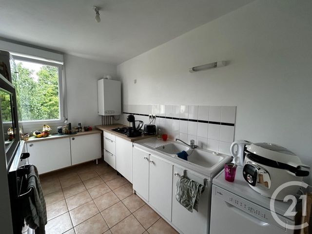 Appartement F3 à louer - 3 pièces - 77.83 m2 - BETHENY - 51 - CHAMPAGNE-ARDENNE - Century 21 Martinot Immobilier