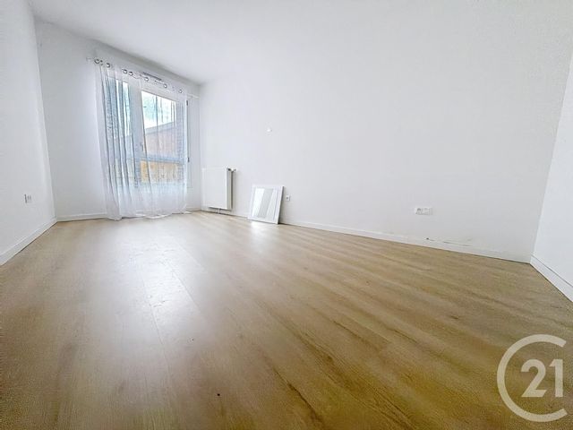 Appartement T3 à vendre - 4 pièces - 68.43 m2 - BEZANNES - 51 - CHAMPAGNE-ARDENNE - Century 21 Martinot Immobilier
