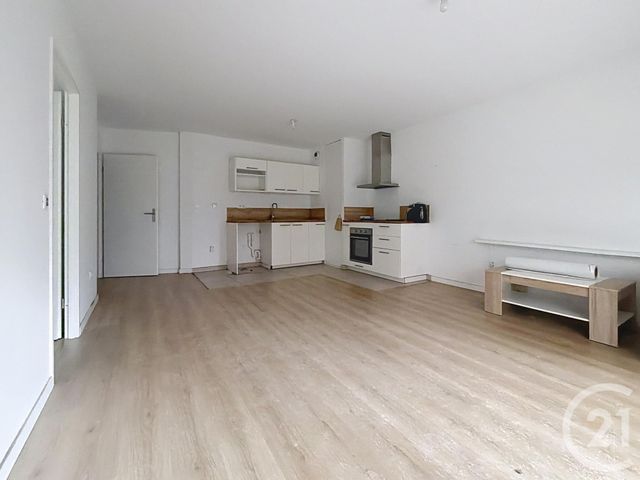 Appartement T3 à vendre - 4 pièces - 68.43 m2 - BEZANNES - 51 - CHAMPAGNE-ARDENNE - Century 21 Martinot Immobilier