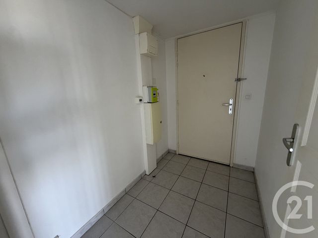 Appartement F2 à louer - 2 pièces - 59.52 m2 - REIMS - 51 - CHAMPAGNE-ARDENNE - Century 21 Martinot Immobilier