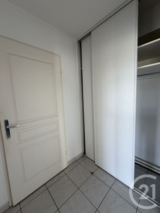 Appartement F2 à louer - 2 pièces - 59.52 m2 - REIMS - 51 - CHAMPAGNE-ARDENNE - Century 21 Martinot Immobilier