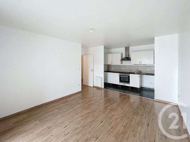 Afficher la photo en grand Appartement T3 à louer - 3 pièces - 62.9 m2 - REIMS - 51 - CHAMPAGNE-ARDENNE - Century 21 Martinot Immobilier