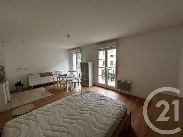 Appartement Studio à louer - 1 pièce - 30.77 m2 - REIMS - 51 - CHAMPAGNE-ARDENNE - Century 21 Martinot Immobilier