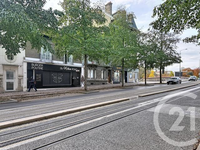 Appartement T3 à vendre - 3 pièces - 56.83 m2 - REIMS - 51 - CHAMPAGNE-ARDENNE - Century 21 Martinot Immobilier