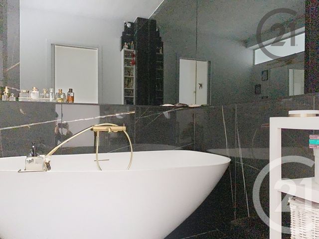 Appartement F5 à vendre - 5 pièces - 111.05 m2 - REIMS - 51 - CHAMPAGNE-ARDENNE - Century 21 Martinot Immobilier