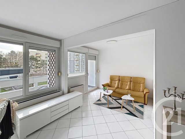 Appartement T3 à louer - 3 pièces - 79.0 m2 - REIMS - 51 - CHAMPAGNE-ARDENNE - Century 21 Martinot Immobilier