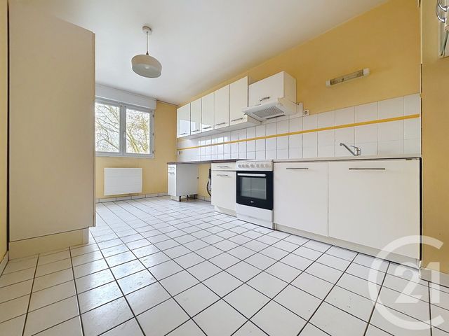 Appartement T4 à vendre - 4 pièces - 88.0 m2 - REIMS - 51 - CHAMPAGNE-ARDENNE - Century 21 Martinot Immobilier