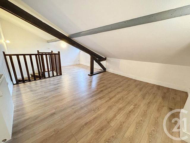 Appartement F2 à louer - 2 pièces - 62.7 m2 - REIMS - 51 - CHAMPAGNE-ARDENNE - Century 21 Martinot Immobilier