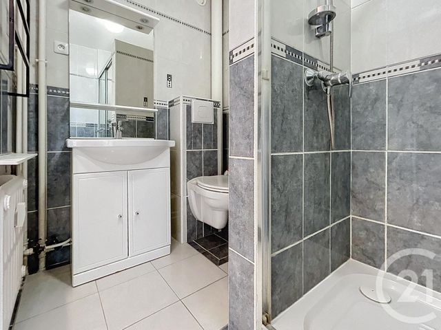 Appartement T2 à louer - 2 pièces - 48.0 m2 - REIMS - 51 - CHAMPAGNE-ARDENNE - Century 21 Martinot Immobilier