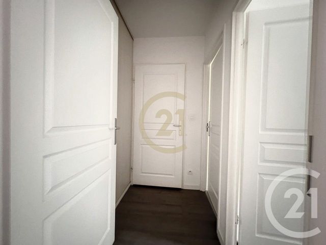 Appartement T3 à louer - 3 pièces - 66.56 m2 - REIMS - 51 - CHAMPAGNE-ARDENNE - Century 21 Martinot Immobilier