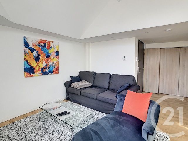 Appartement T3 à louer - 3 pièces - 69.0 m2 - REIMS - 51 - CHAMPAGNE-ARDENNE - Century 21 Martinot Immobilier