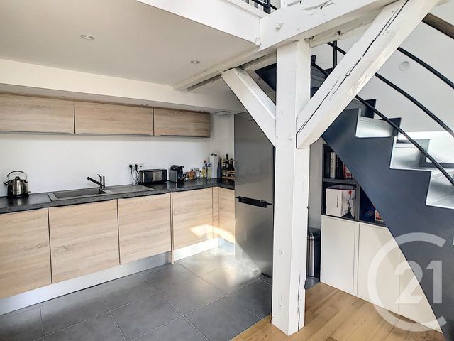 Appartement T3 à louer - 3 pièces - 69.0 m2 - REIMS - 51 - CHAMPAGNE-ARDENNE - Century 21 Martinot Immobilier